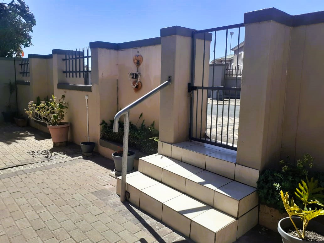 3 Bedroom Property for Sale in Vredenburg Western Cape